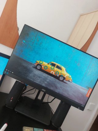 Monitor AOC per computer