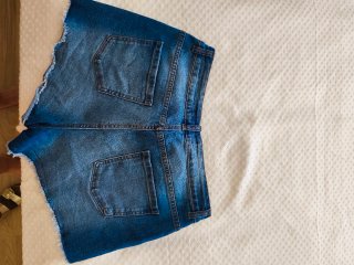 Pantalón vaquero corto