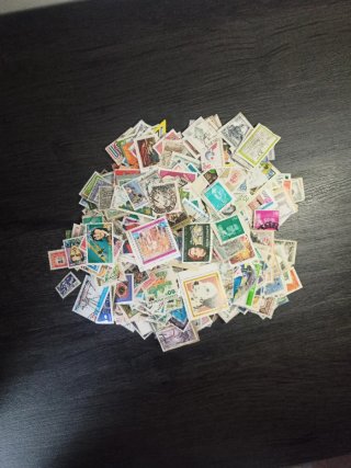 Lotto di 500 francobolli obliterati