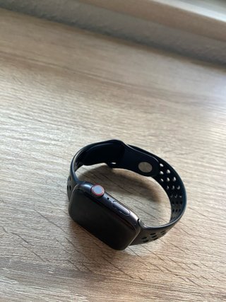Apple Watch SE Nike Cellular 44mm Nero