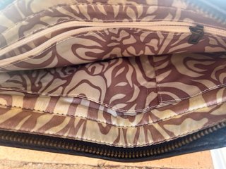 Bolso Guess Piel Leopardo Hebillas Doradas