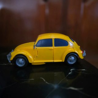 Figura Bumblebee Grande Electrónica