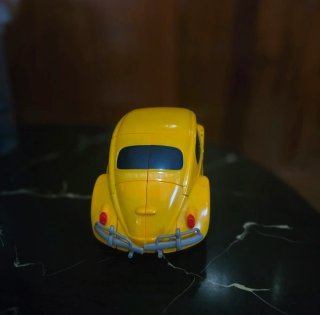 Figura Bumblebee Grande Electrónica