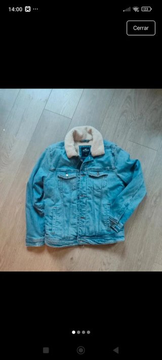 Chaqueta vaquera Hollister con borrego
