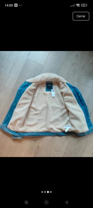 Chaqueta vaquera Hollister con borrego