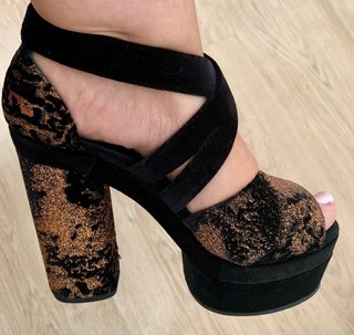 Zapatos Castañer Talla 37 Negro y Dorado.