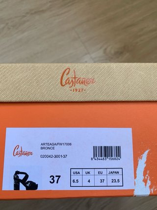 Zapatos Castañer Talla 37 Negro y Dorado.