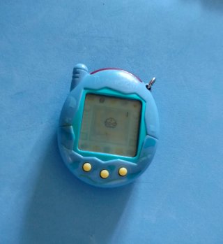 Tamagotchi V3 Original 2004 Bandai Inglese