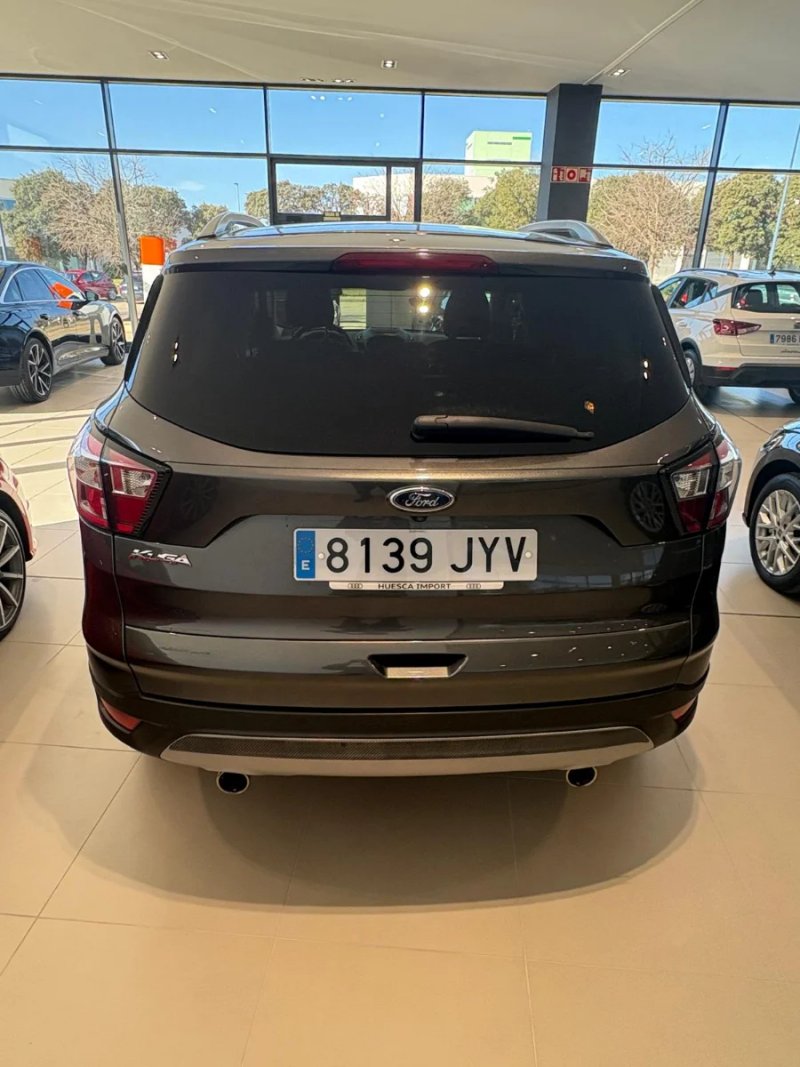 Ford Kuga 2017 - foto 1
