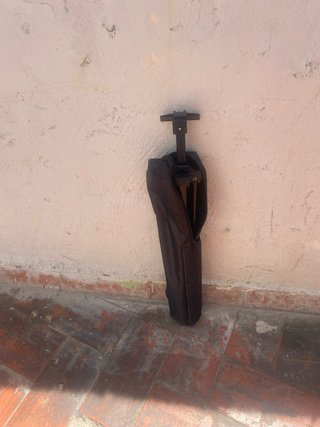 Trípode de pintura negro