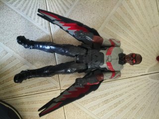 Muñecos Avengers Iron Man, Falcon, Capitán América