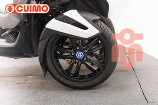 PIAGGIO MP3 300 YOURBAN