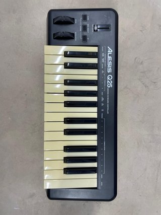 Teclado Alesis Q25 USB/MIDI
