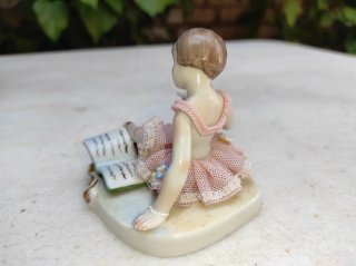 Bailarina Lladró antigua, "Niña con libro" años 50