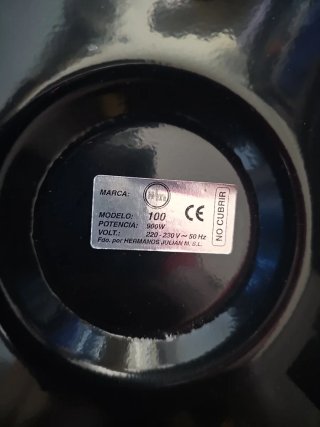 Brasero Eléctrico HJM 900W Gris