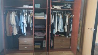 Armario de madera para dormitorio