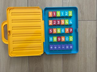 Juego educativo Diset: sílabas y números