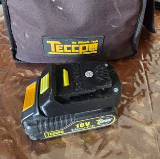 Atornillador Impacto TECCPO + Adaptadores Dewalt