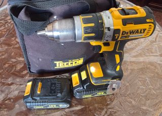 Atornillador Impacto TECCPO + Adaptadores Dewalt