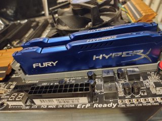 Gigabyte GA-Z97X-UD5H + i7-4770 + 8GB RAM