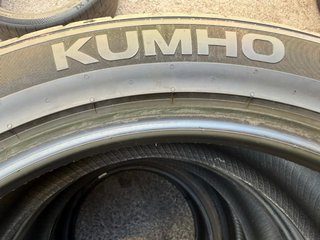 Neumáticos Kumho 245/45ZR19 102Y