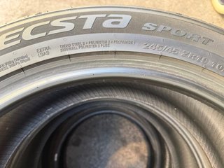 Neumáticos Kumho 245/45ZR19 102Y