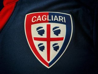 Camiseta Cagliari Marco Sau 25 Firmada