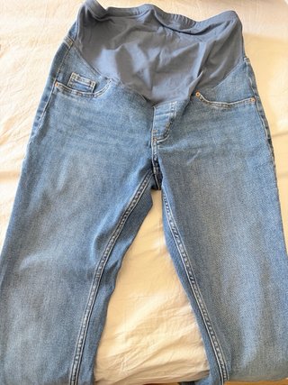 Vaqueros premamá slim H&M Talla M. Están nuevos