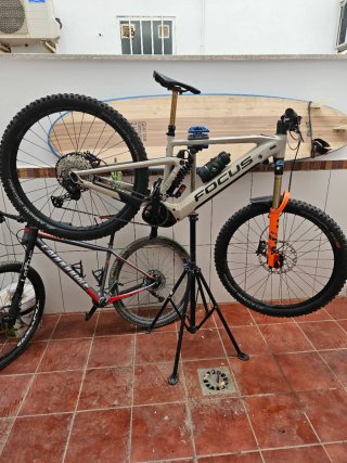 Bicicleta Eléctrica MTB Enduro FOCUS sam 2