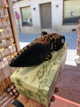 Zapatos leopardo nuevos a estrenar