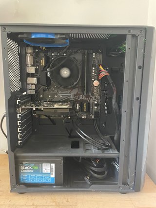 Torre Gaming RGB
