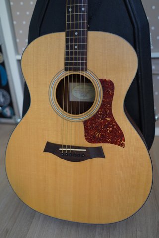 Taylor 114e Guitarra Electroacústica
