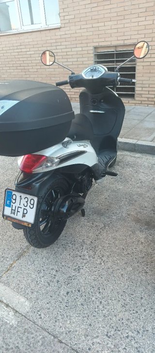 Piaggio Liberty Blanca Scooter Automática