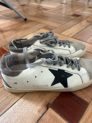 Golden Goose Sneakers Blancas y Beige