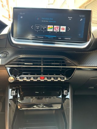 Peugeot 208 2020