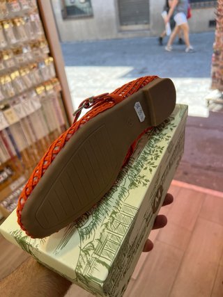 Zapatos naranjas Malla con hebilla
