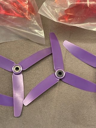 Lotto eliche droni FPV viola e rosse