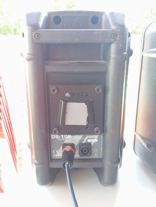 2 Altavoces DAS DS108