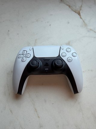 PlayStation 5 (PS5) - Como Nueva