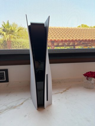 PlayStation 5 (PS5) - Como Nueva