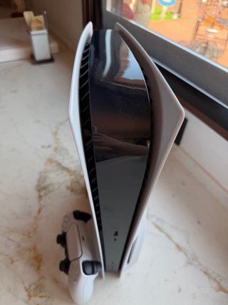 PlayStation 5 (PS5) - Como Nueva