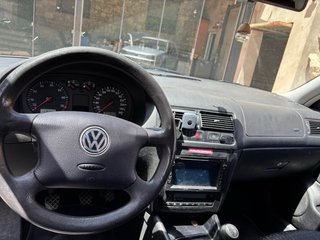 Volkswagen Golf 2003