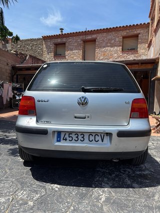 Volkswagen Golf 2003