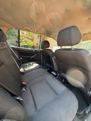 Volkswagen Golf 2003