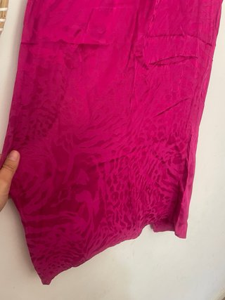 Falda midi satinada estampada
