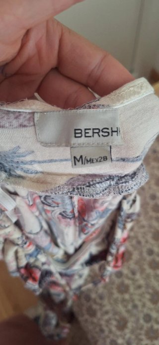 Vestido largo estampado Bershka
