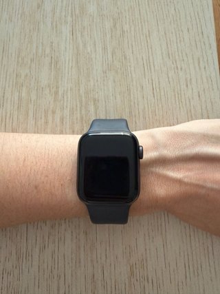 Apple Watch SE 40mm GPS Nero + Caricatore