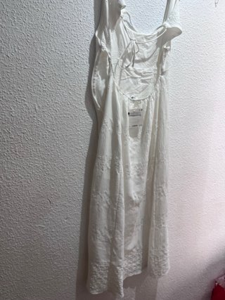 Vestido blanco de verano bordado