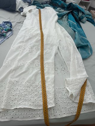 Vestido blanco de verano bordado