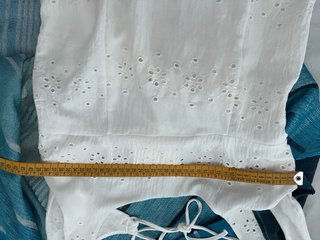 Vestido blanco de verano bordado